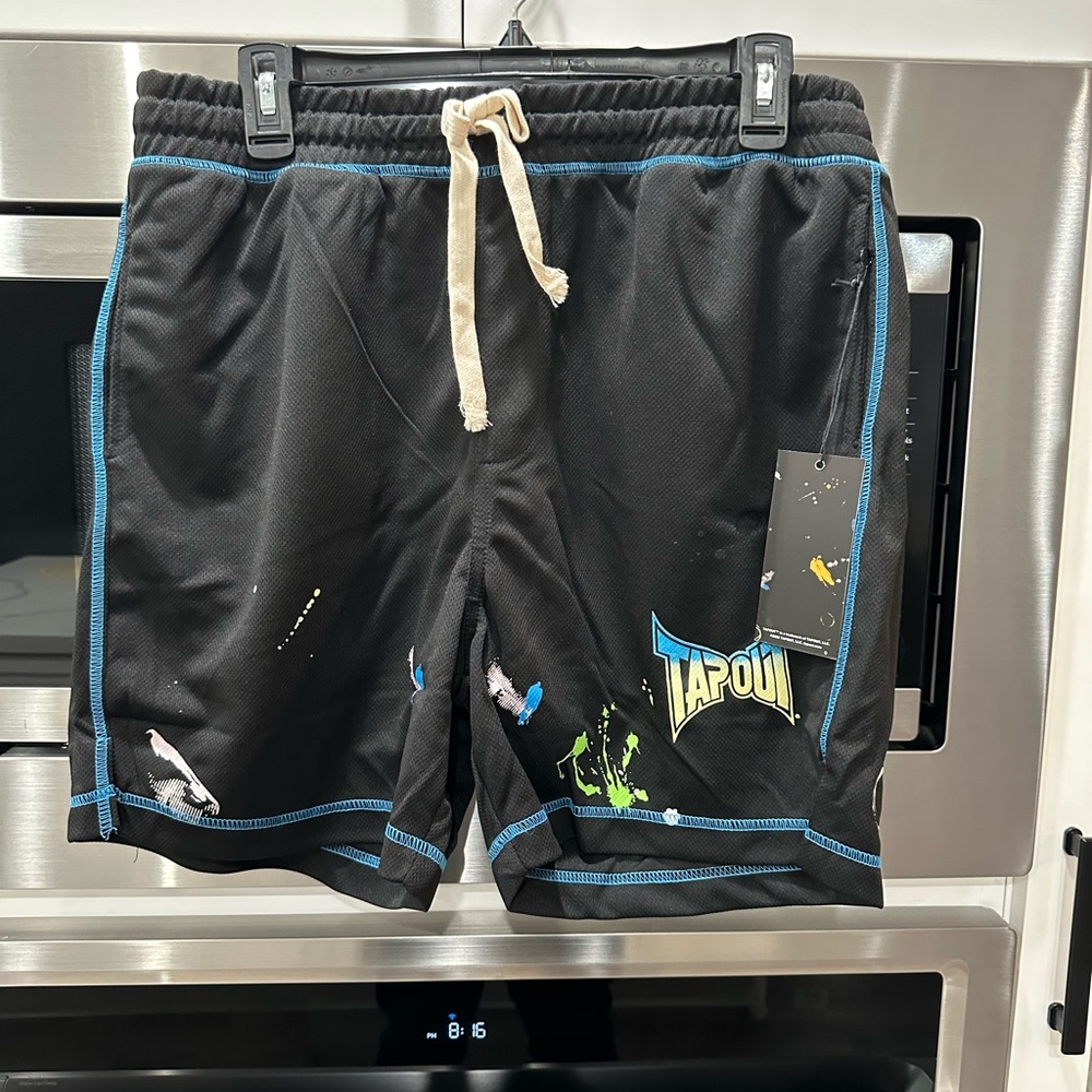 Forever 21 Men’s Tap Out Black Paint Splatter Shorts NWT
